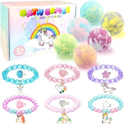bath bomb met armbandje erin